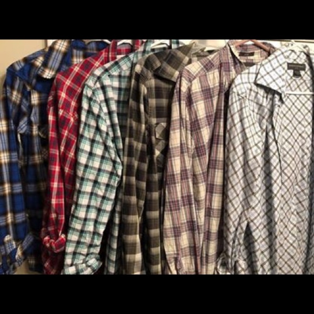 EUC Men’s Button Down Shirts